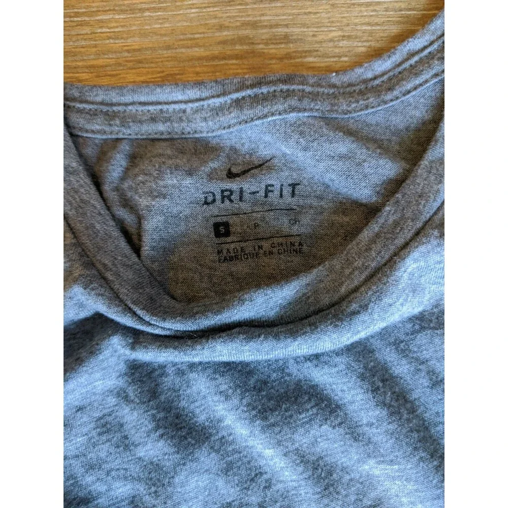 Nike Women's Size S Bonded Mesh Jersey Tee (Black/ Gray)